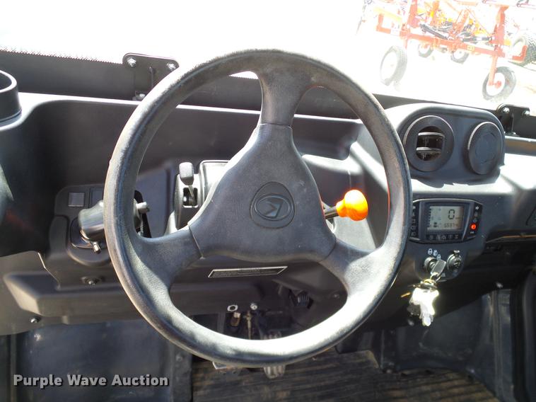 image for item DD1274 2015 Kubota RTV1100C utility vehicle