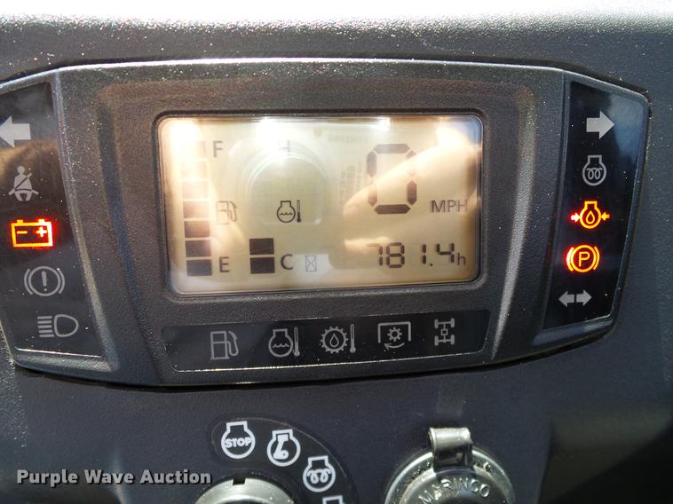 image for item DD1274 2015 Kubota RTV1100C utility vehicle