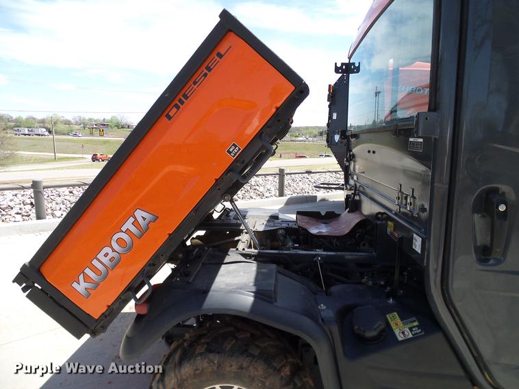 image for item DD1274 2015 Kubota RTV1100C utility vehicle