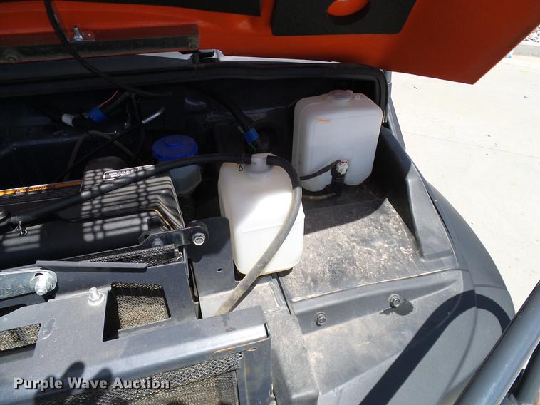 image for item DD1274 2015 Kubota RTV1100C utility vehicle