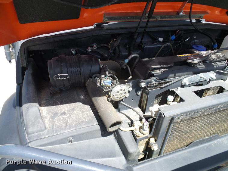 image for item DD1274 2015 Kubota RTV1100C utility vehicle