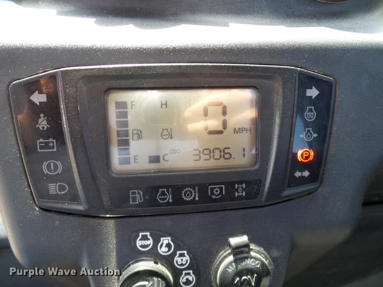 image for item DD1275 2015 Kubota RTV1100C utility vehicle