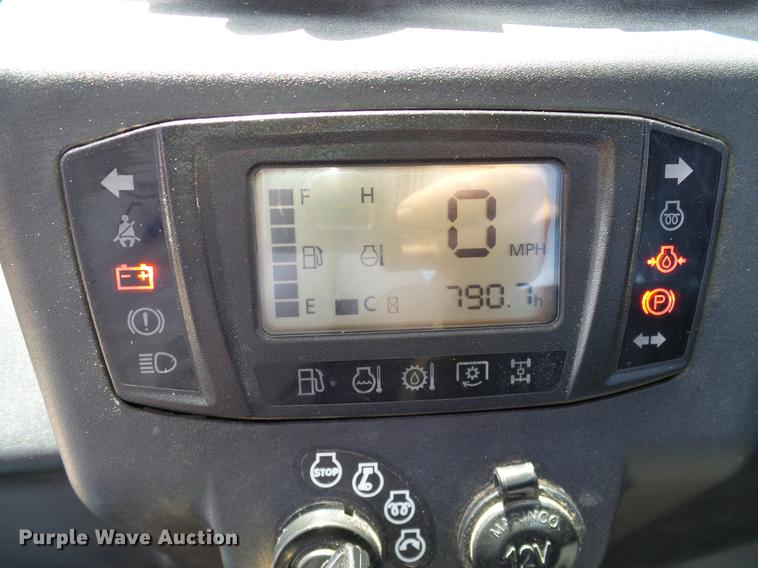 image for item DD1275 2015 Kubota RTV1100C utility vehicle