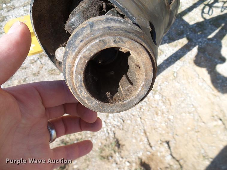 image for item DD1280 2015 Vermeer 6640 Rancher round baler