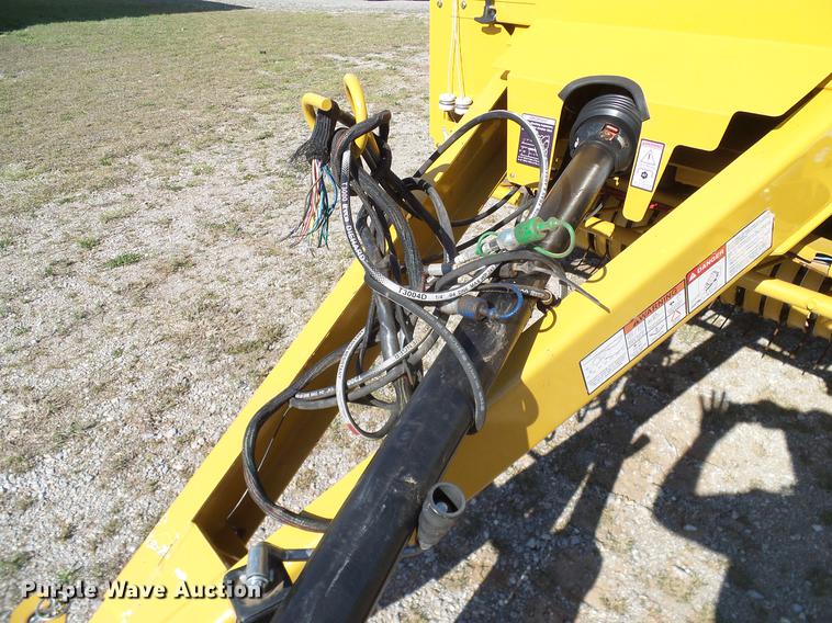 image for item DD1280 2015 Vermeer 6640 Rancher round baler