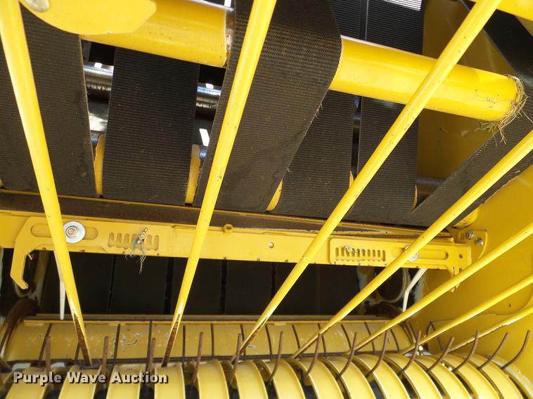 image for item DD1280 2015 Vermeer 6640 Rancher round baler