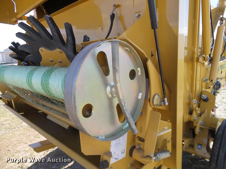 image for item DD1280 2015 Vermeer 6640 Rancher round baler