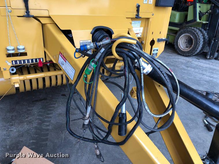 image for item DD1280 2015 Vermeer 6640 Rancher round baler