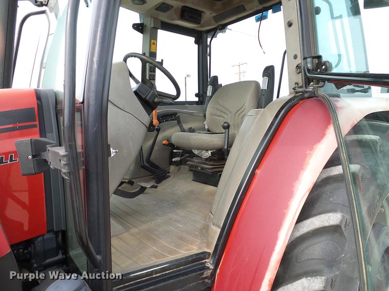 image for item DD1283 2008 Case IH Farmall 105U MFWD tractor