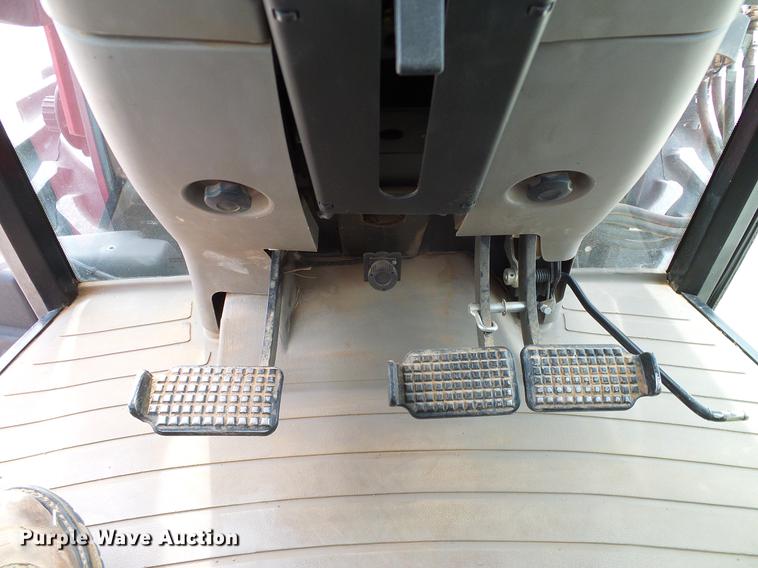 image for item DD1283 2008 Case IH Farmall 105U MFWD tractor