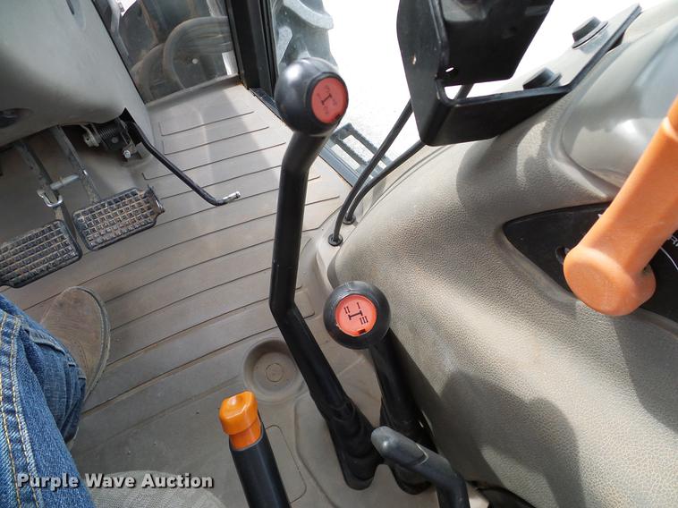 image for item DD1283 2008 Case IH Farmall 105U MFWD tractor