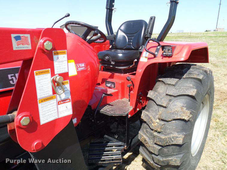 image for item DD1284 2011 Mahindra 5530 MFWD tractor
