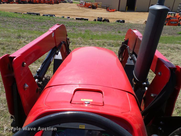 image for item DD1284 2011 Mahindra 5530 MFWD tractor