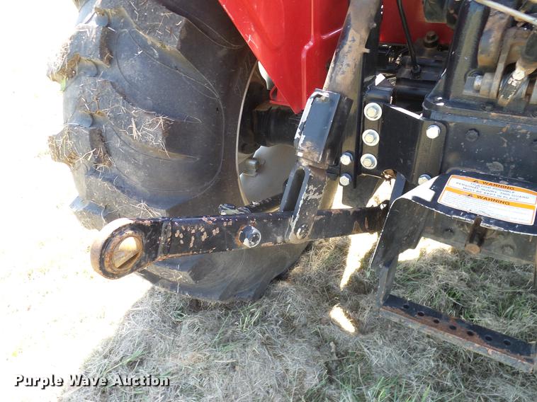 image for item DD1284 2011 Mahindra 5530 MFWD tractor