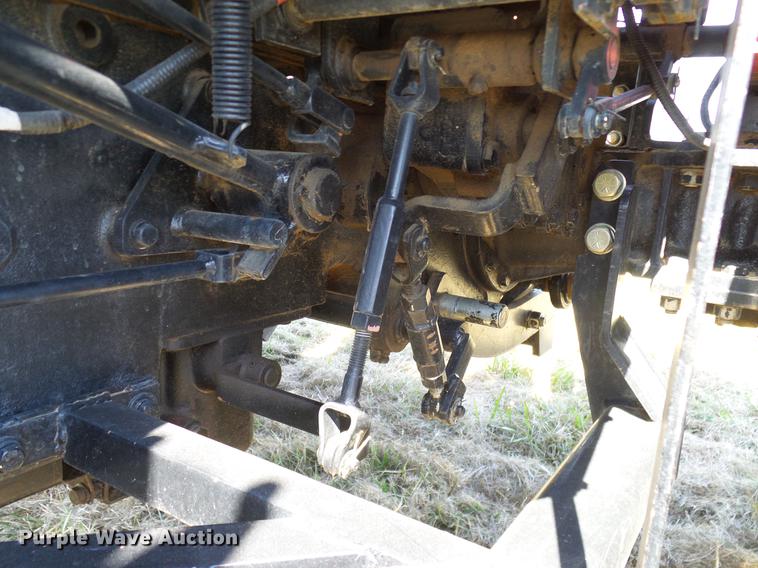 image for item DD1284 2011 Mahindra 5530 MFWD tractor