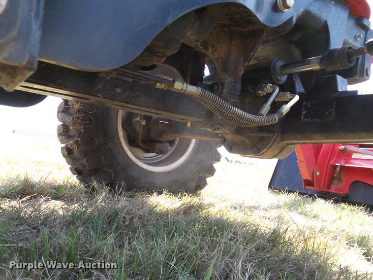 image for item DD1284 2011 Mahindra 5530 MFWD tractor