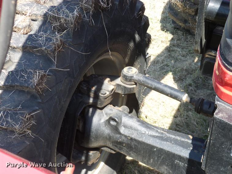 image for item DD1284 2011 Mahindra 5530 MFWD tractor