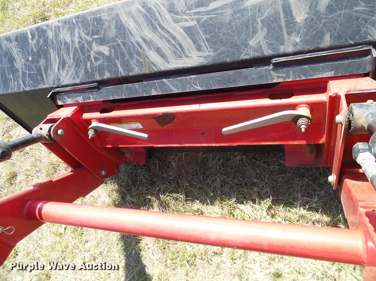 image for item DD1284 2011 Mahindra 5530 MFWD tractor