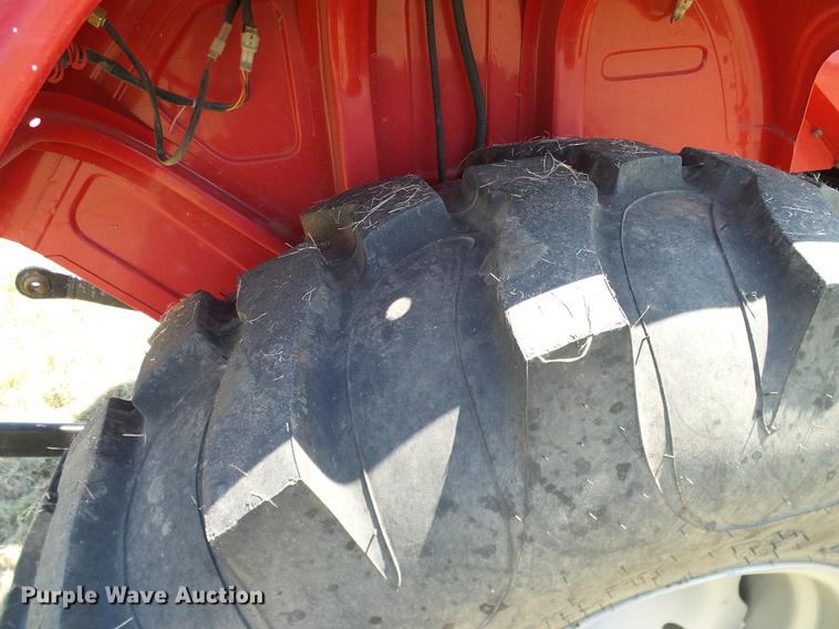 image for item DD1284 2011 Mahindra 5530 MFWD tractor