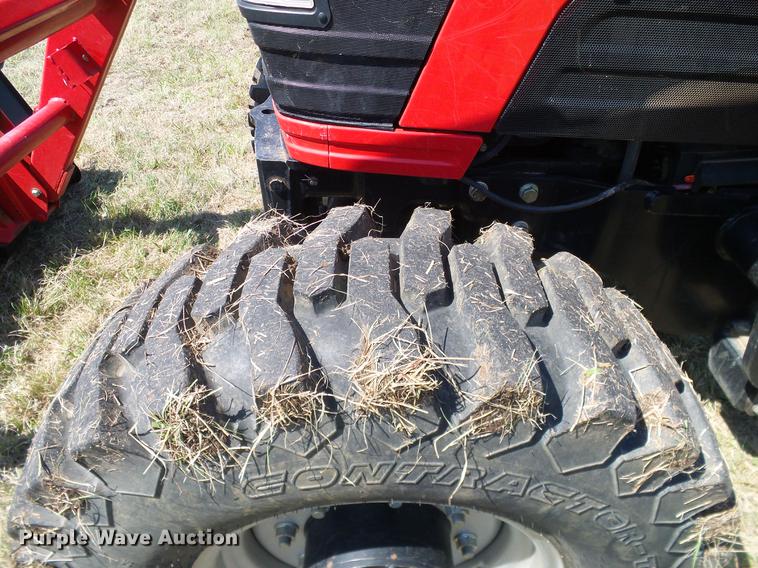 image for item DD1284 2011 Mahindra 5530 MFWD tractor