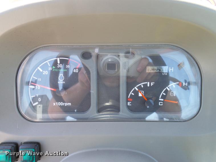 image for item DD1285 2012 Mahindra 5010HST MFWD tractor