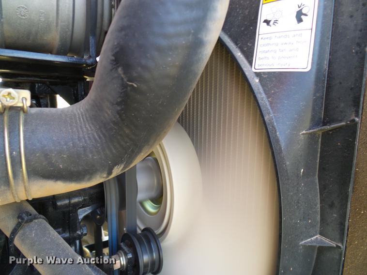 image for item DD1285 2012 Mahindra 5010HST MFWD tractor