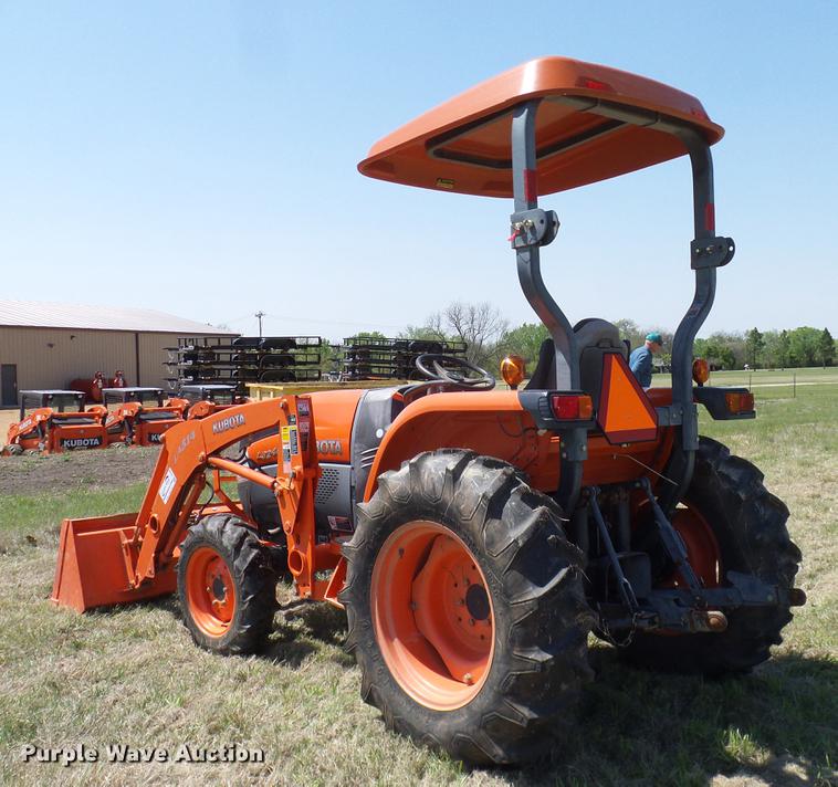 image for item DD1286 2007 Kubota L3240D MFWD tractor