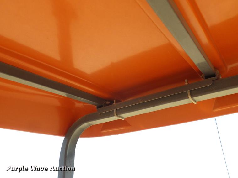 image for item DD1286 2007 Kubota L3240D MFWD tractor