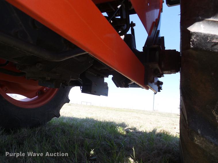 image for item DD1286 2007 Kubota L3240D MFWD tractor