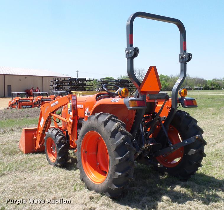 image for item DD1287 2013 Kubota L3200D MFWD tractor