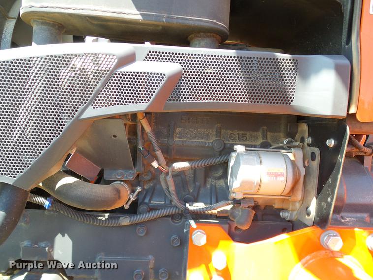 image for item DD1287 2013 Kubota L3200D MFWD tractor