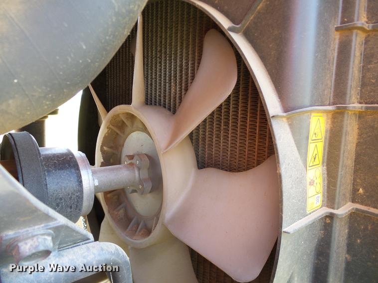 image for item DD1287 2013 Kubota L3200D MFWD tractor