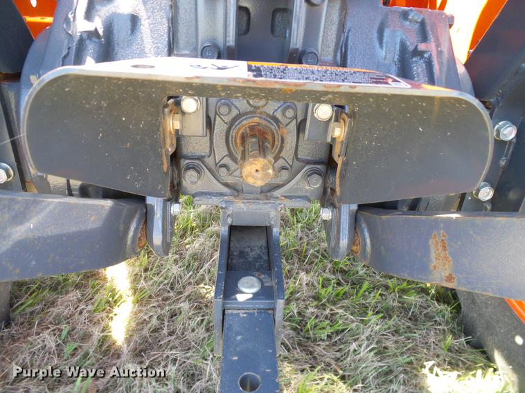 image for item DD1287 2013 Kubota L3200D MFWD tractor