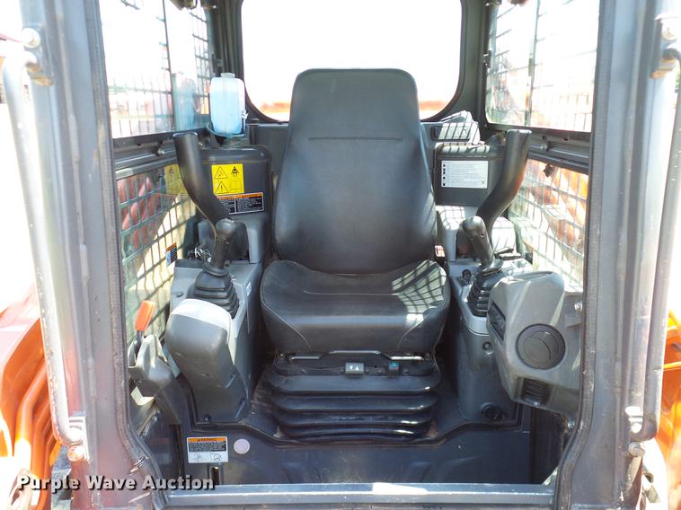 image for item DD1288 2016 Kubota SVL75-2 skid steer