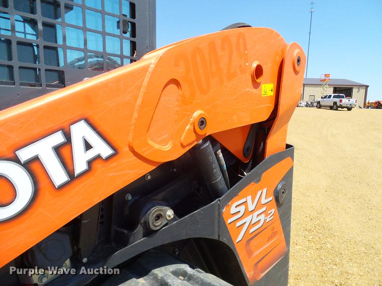 image for item DD1288 2016 Kubota SVL75-2 skid steer