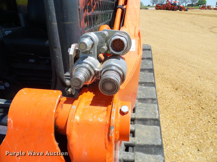 image for item DD1288 2016 Kubota SVL75-2 skid steer