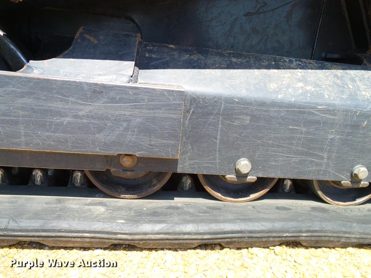 image for item DD1288 2016 Kubota SVL75-2 skid steer