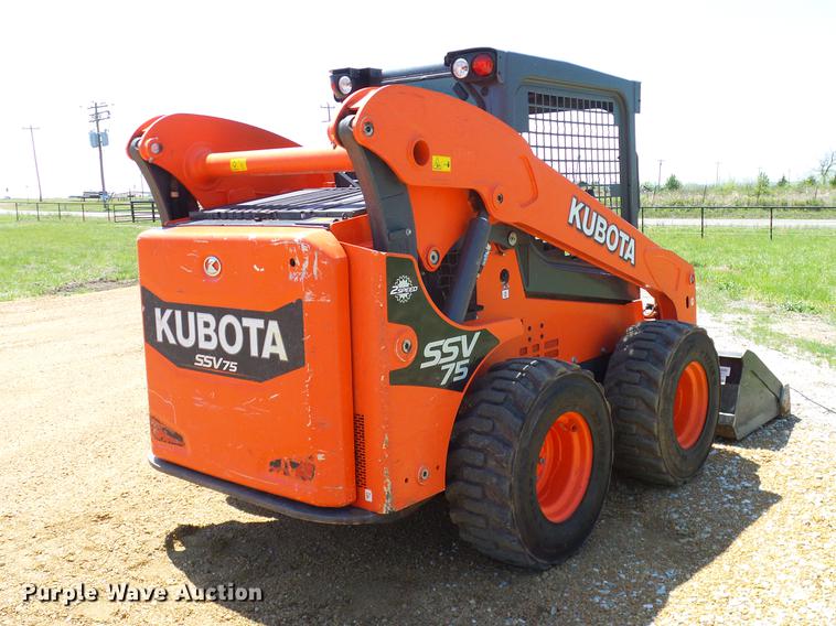 image for item DD1289 2016 Kubota SSV75 skid steer