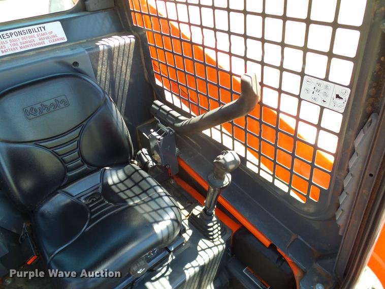 image for item DD1289 2016 Kubota SSV75 skid steer