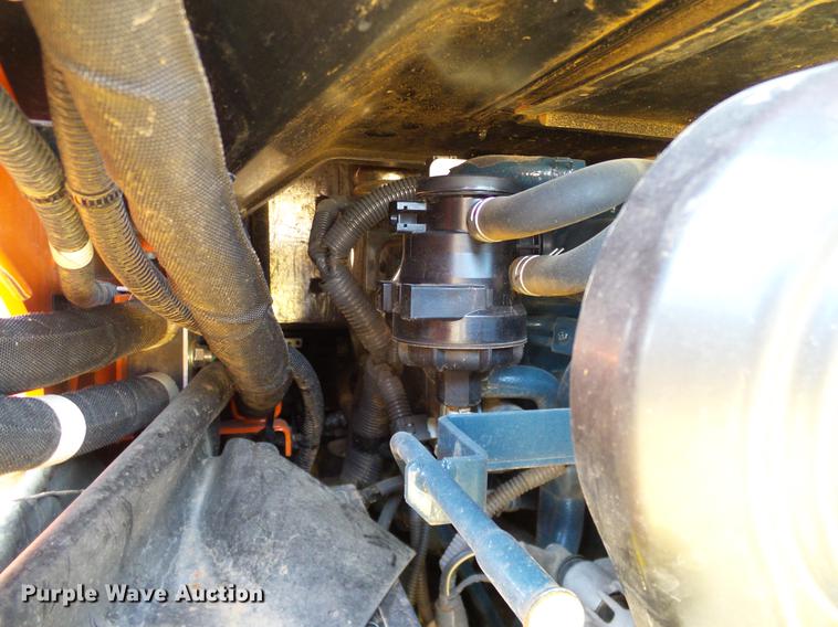 image for item DD1289 2016 Kubota SSV75 skid steer