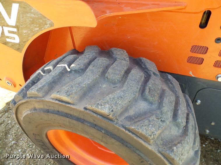 image for item DD1289 2016 Kubota SSV75 skid steer