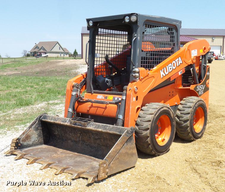 image for item DD1290 2016 Kubota SSV65 skid steer