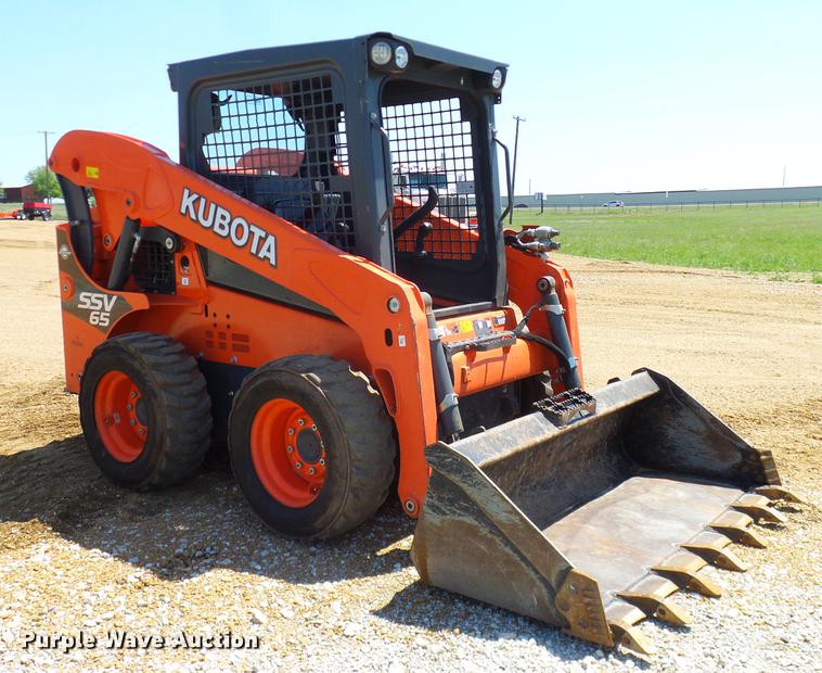 image for item DD1290 2016 Kubota SSV65 skid steer