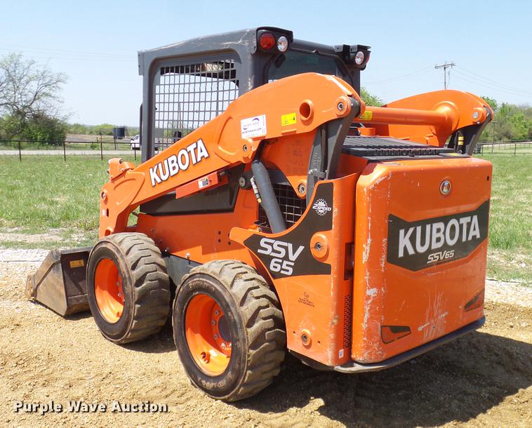 image for item DD1290 2016 Kubota SSV65 skid steer