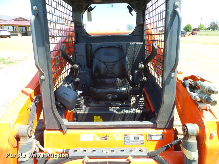 image for item DD1290 2016 Kubota SSV65 skid steer