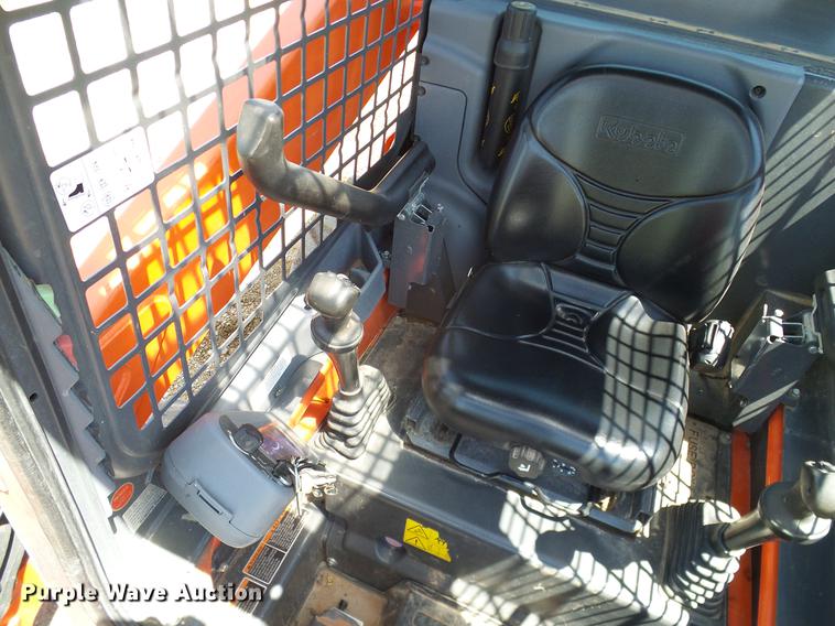 image for item DD1290 2016 Kubota SSV65 skid steer