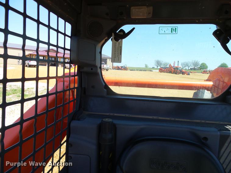 image for item DD1290 2016 Kubota SSV65 skid steer