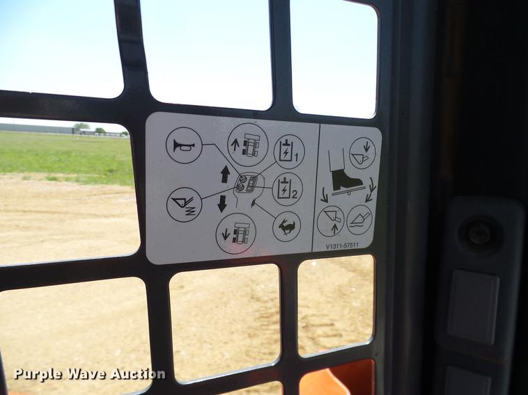 image for item DD1290 2016 Kubota SSV65 skid steer