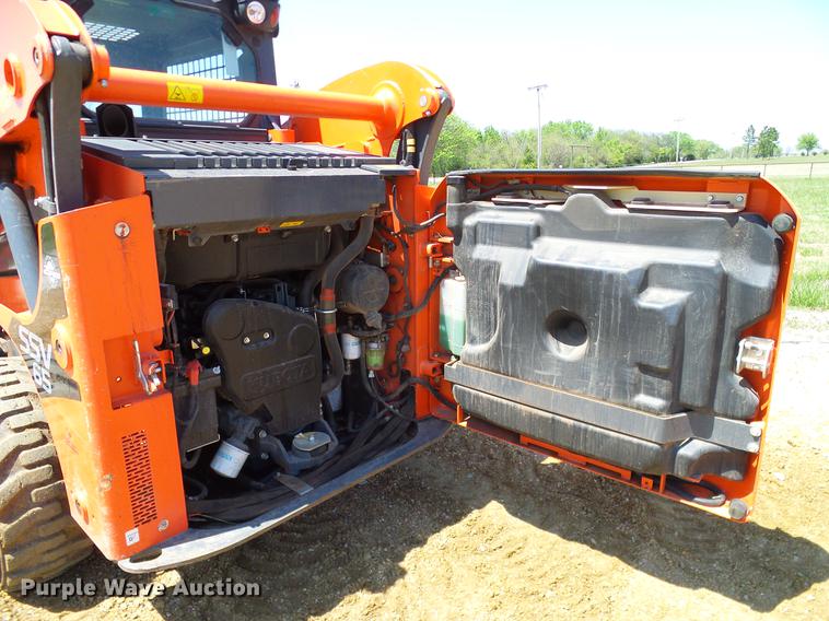 image for item DD1290 2016 Kubota SSV65 skid steer