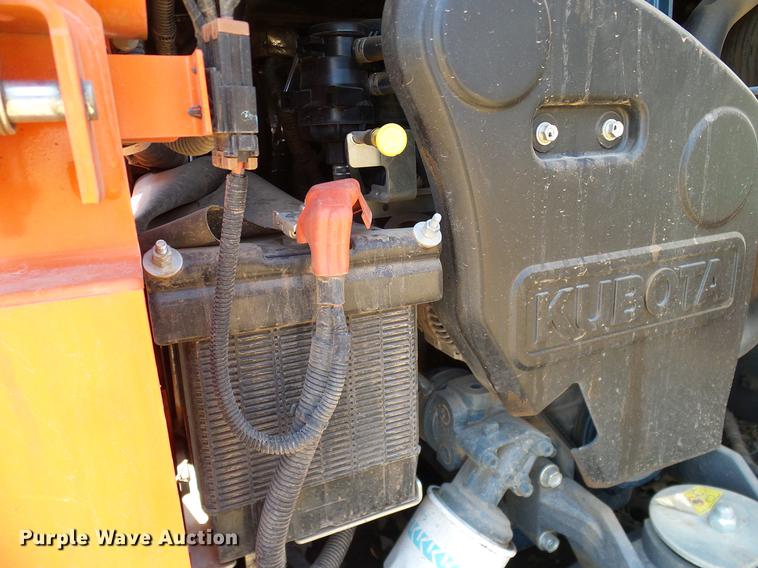 image for item DD1290 2016 Kubota SSV65 skid steer